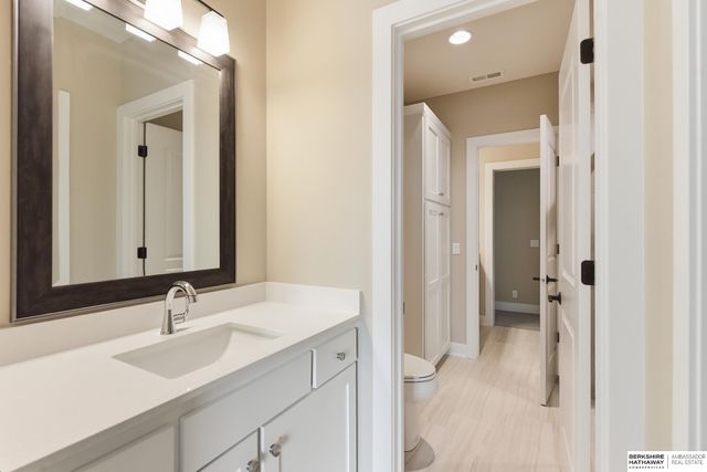 20638 Laurel Avenue, Elkhorn, NE 68022