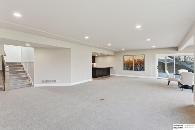 20638 Laurel Avenue, Elkhorn, NE 68022