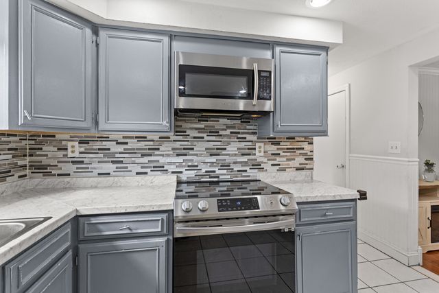 83 Ne Village Road, Concord, NH 03301