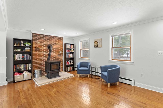 83 Ne Village Road, Concord, NH 03301