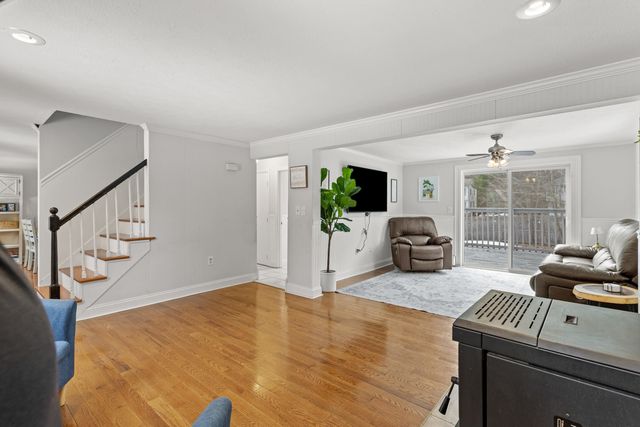 83 Ne Village Road, Concord, NH 03301