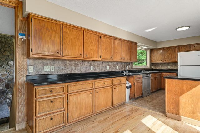 3916 Indian Mound Rd, Sparta, TN 38583