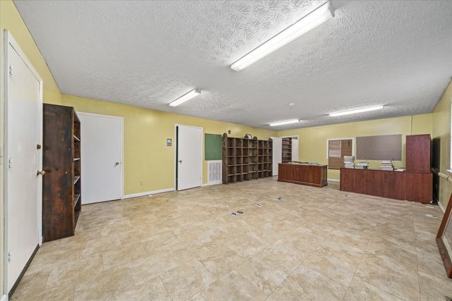 3916 Indian Mound Rd, Sparta, TN 38583