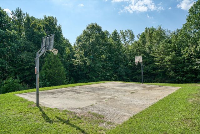 3916 Indian Mound Rd, Sparta, TN 38583
