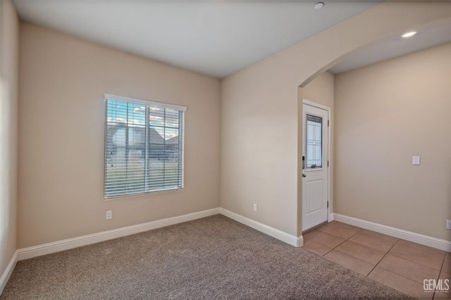 9504 Laurelwood Court, Shafter, CA 93263