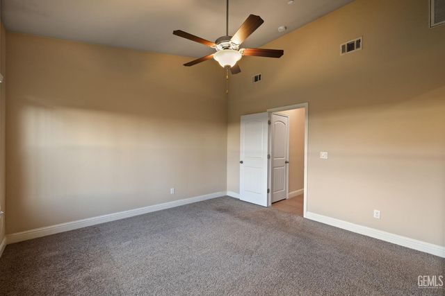 9504 Laurelwood Court, Shafter, CA 93263