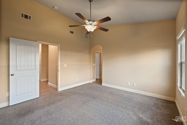 9504 Laurelwood Court, Shafter, CA 93263