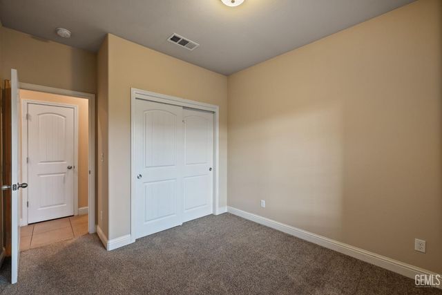 9504 Laurelwood Court, Shafter, CA 93263