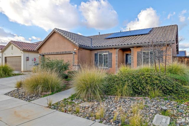 9504 Laurelwood Court, Shafter, CA 93263