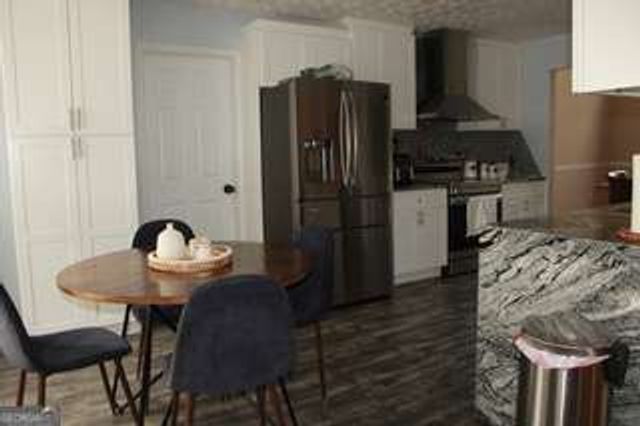 5022 Cliff Top Drive, Loganville, GA 30052