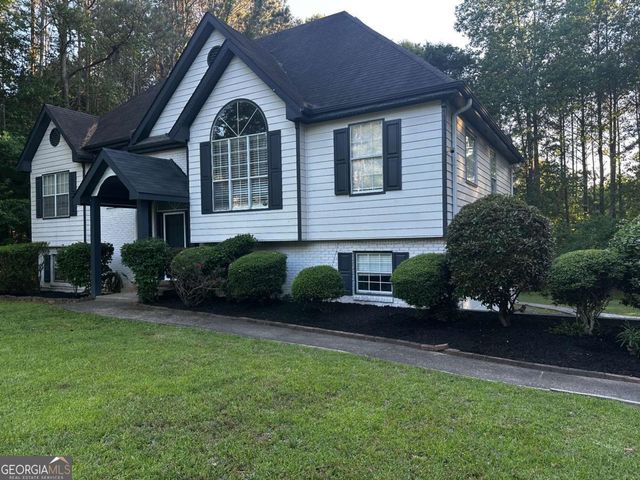 5022 Cliff Top Drive, Loganville, GA 30052
