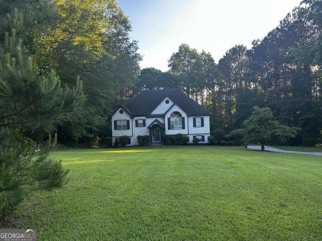 5022 Cliff Top Drive, Loganville, GA 30052