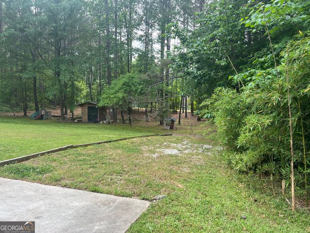 5022 Cliff Top Drive, Loganville, GA 30052