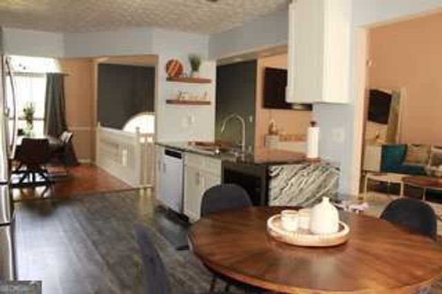 5022 Cliff Top Drive, Loganville, GA 30052