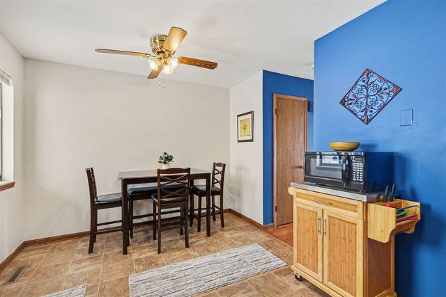 60 Carriage Lane, Grand Rapids, MI 49548