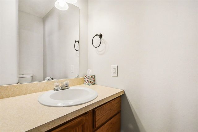 60 Carriage Lane, Grand Rapids, MI 49548