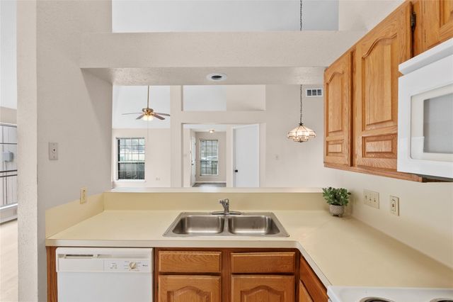 13222 Noblecrest Drive, Houston, TX 77041