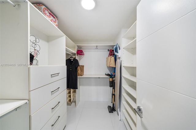 4779 Collins Ave 2604, Miami Beach, FL 33140