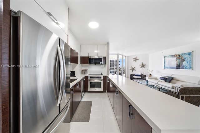 4779 Collins Ave 2604, Miami Beach, FL 33140