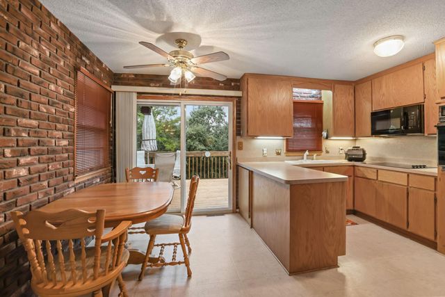 1933 Flandrau Street, Maplewood, MN 55109