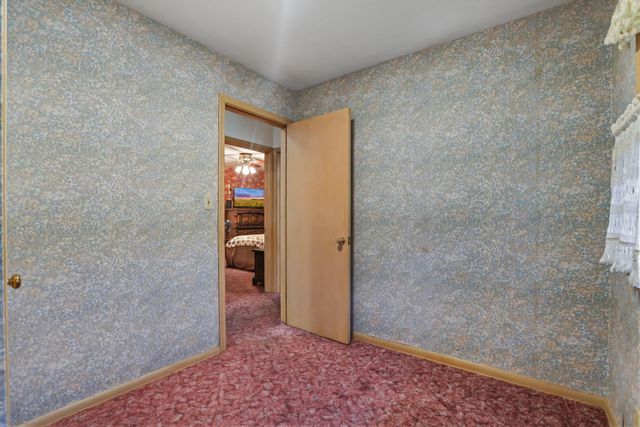 1933 Flandrau Street, Maplewood, MN 55109