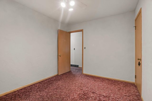 1933 Flandrau Street, Maplewood, MN 55109