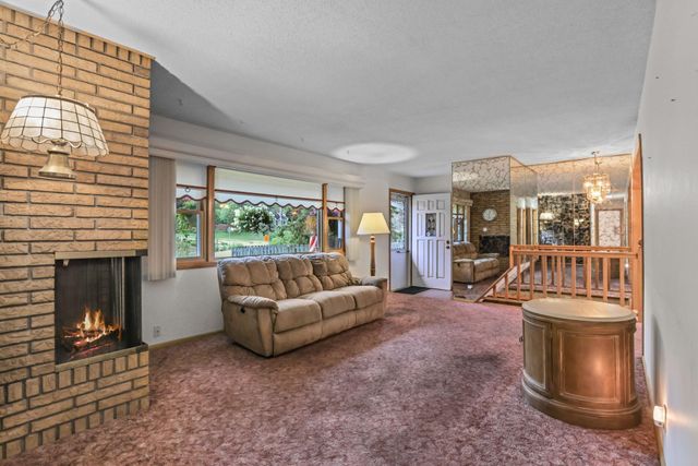 1933 Flandrau Street, Maplewood, MN 55109