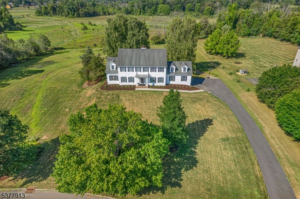 19 Cedar Ridge Rd, Lafayette Twp., NJ 07848