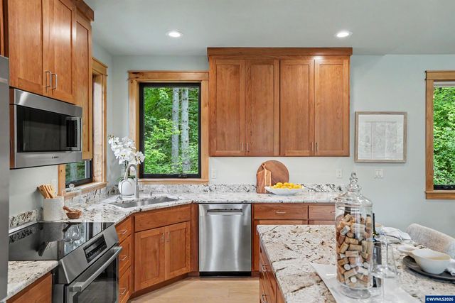 1155 NW Country Hills Dr, Corvallis, OR 97330