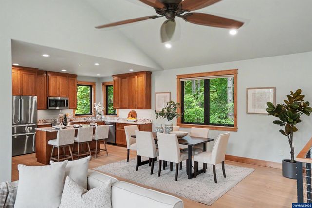 1155 NW Country Hills Dr, Corvallis, OR 97330