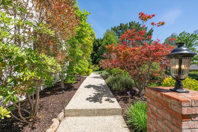 740 Clydesdale Drive, Hillsborough, CA 94010