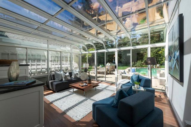 740 Clydesdale Drive, Hillsborough, CA 94010