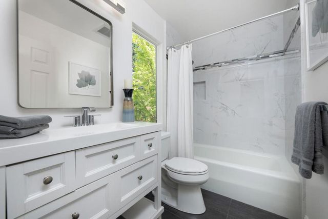 740 Clydesdale Drive, Hillsborough, CA 94010