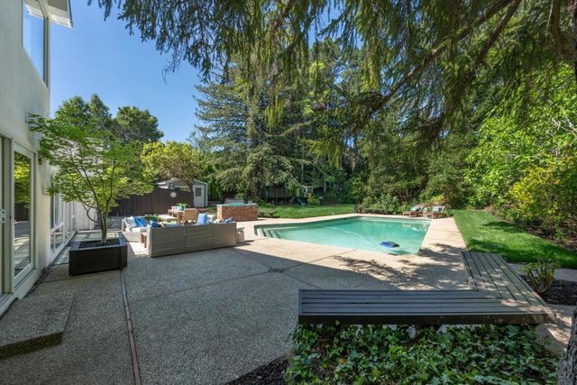 740 Clydesdale Drive, Hillsborough, CA 94010