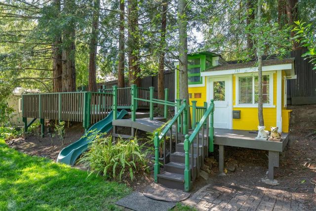 740 Clydesdale Drive, Hillsborough, CA 94010