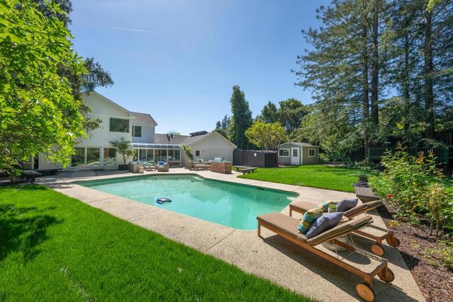 740 Clydesdale Drive, Hillsborough, CA 94010