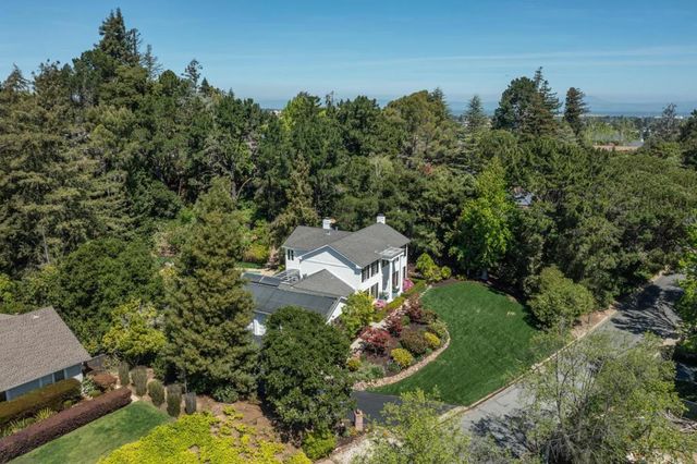 740 Clydesdale Drive, Hillsborough, CA 94010