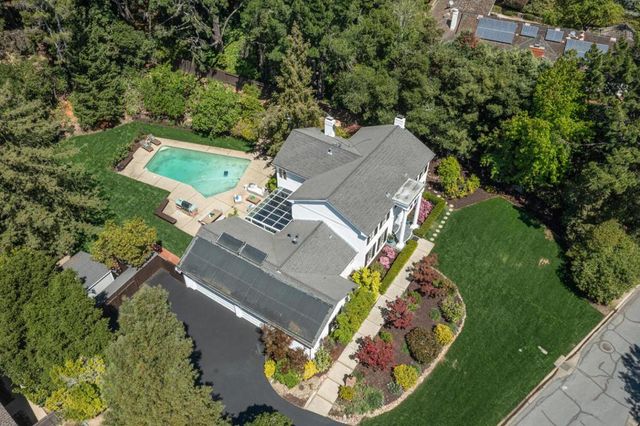 740 Clydesdale Drive, Hillsborough, CA 94010