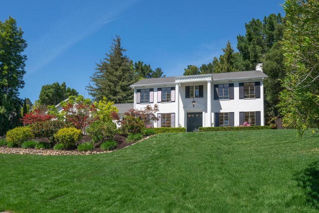 740 Clydesdale Drive, Hillsborough, CA 94010