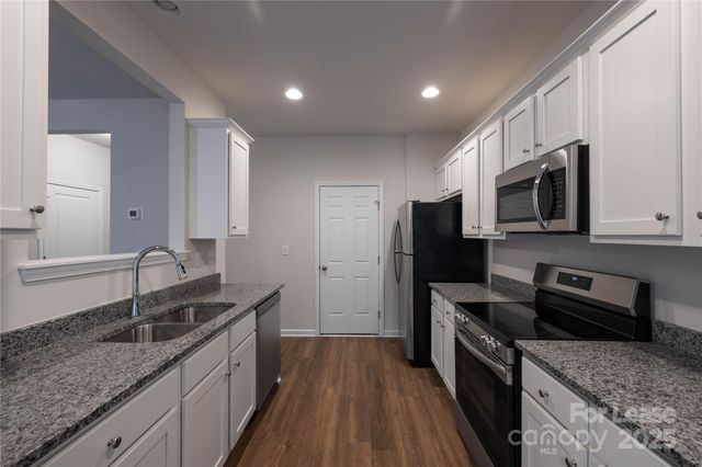 144 S Bell Avenue, Albemarle, NC 28001