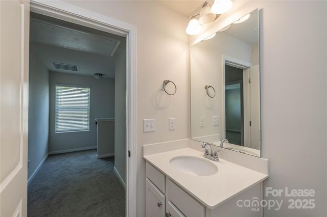 144 S Bell Avenue, Albemarle, NC 28001