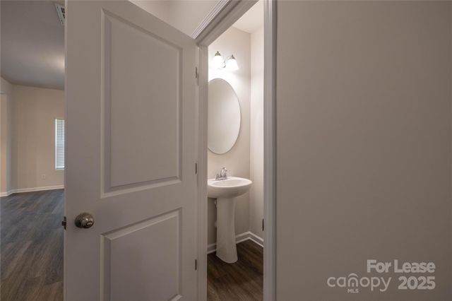144 S Bell Avenue, Albemarle, NC 28001