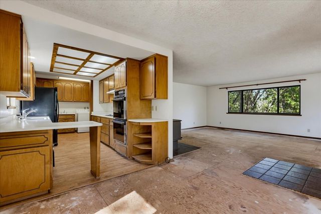 15914 Brooks Rd, Grass Valley, CA 95945