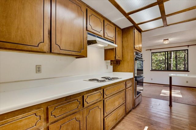 15914 Brooks Rd, Grass Valley, CA 95945