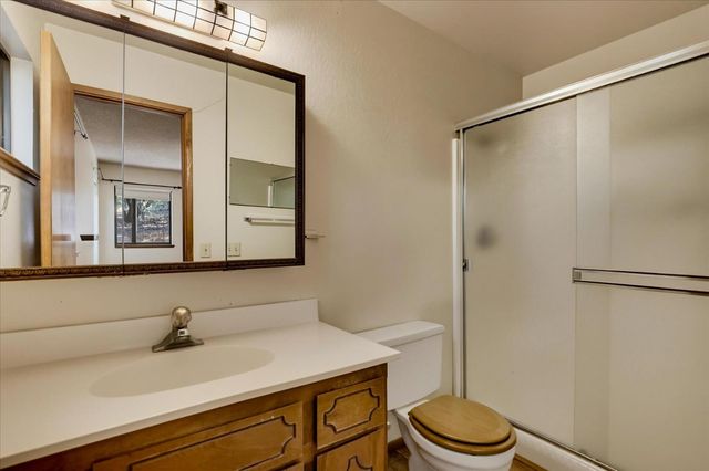 15914 Brooks Rd, Grass Valley, CA 95945