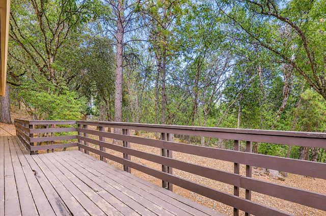 15914 Brooks Rd, Grass Valley, CA 95945