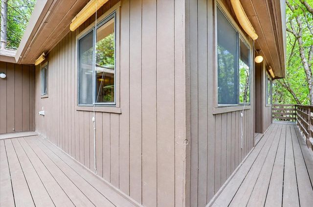 15914 Brooks Rd, Grass Valley, CA 95945