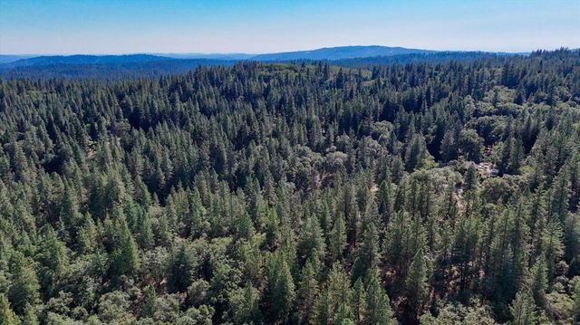 15914 Brooks Rd, Grass Valley, CA 95945