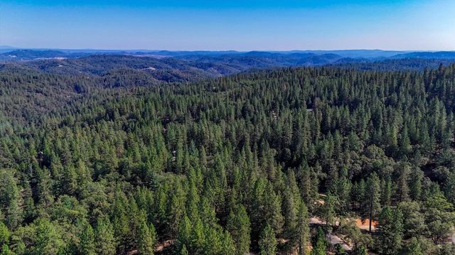 15914 Brooks Rd, Grass Valley, CA 95945