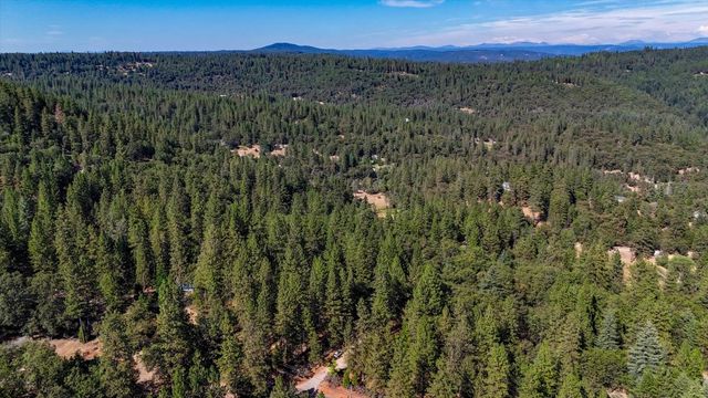 15914 Brooks Rd, Grass Valley, CA 95945
